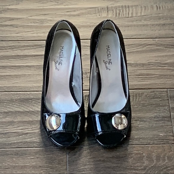 Madeline Stuart Size 6 Black Open Toed 4 Inch High Heels - Picture 2 of 13